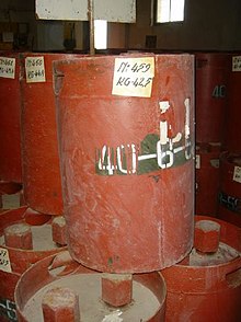 Una canna di un'arma chimica, prodotta in Unione Sovietica, proveniente dall'Albania