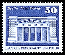 Neue Wache no selo da Alemanha Oriental de 1973