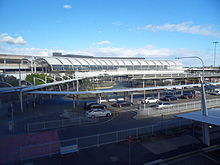 A nemzetközi terminál homlokzata