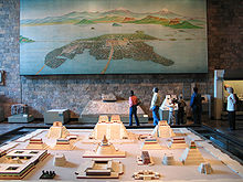 Model and picture of Tenochtitlán at the time of the Spanish conquest in the Anthropological Museum