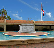 Gravesite of Martin Luther King and Coretta Scott King at Martin Luther King Jr. National Historical Park (2012)