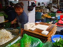 Rivenditore che vende tofu