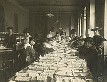 Working women in a post office in Lombardy during the war