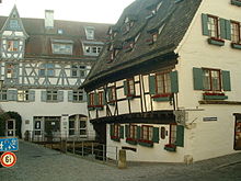 Ulmer Münz and Schiefes Haus (right)