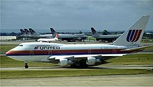 A Boeing 747-SP of United in the color scheme from 1974 to 1993