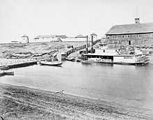 Il porto dei piroscafi a The Forks all'inizio degli anni '70 del XIX secolo