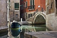 Canal with bridge and branching "rio terà" in the Sestiere San Polo