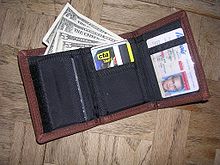 Le banconote sono spesso conservate nei portafogli.