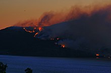 Un incendio selvaggio su Angel Island