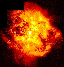 Hubble'o kosminio teleskopo daryta M1-67 migliados aplink Vilko ir Rajeto žvaigždę WR 124 nuotrauka.