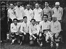 La squadra del Brasile contro la Jugoslavia