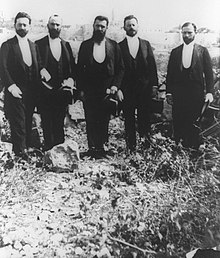 Delegation of Zionists who had come to Palestine on November 2, 1898, to meet with Kaiser Wilhelm II. From left to right: Bodenheimer, Wolffsohn, Herzl, Moses Schnirer, Joseph Seidener.