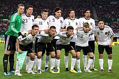 Vokietijos futbolo rinktinė per "Euro 2012" atrankos varžybas.