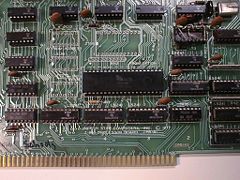 Componentes da placa de circuito impresso anexados