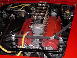 Colombo Type 125 "Testa Rossa" motor in een Ferrari 250TR Spyder uit 1961
