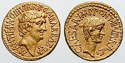 Marco Antônio (esquerda) e Octávio (direita) em 41 a.C. 'aureus' de ouro romano emitido para homenagear o Segundo Triunvirato