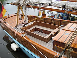 Cockpit eines Segelbootes