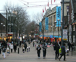 North End, hlavní nákupní oblast v Croydonu
