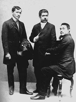 Les leaders du mouvement de réforme en Espagne : José Rizal, Marcelo H. del Pilar et Mariano Ponce.