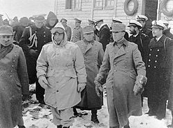 Gabriels Gonzālezs Videla atklāj ģenerālbāzi Bernardo O'Higinss Rikelme Antarktikā 1948. gadā.