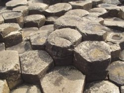 Giant's Causewayn basalttipylväät  