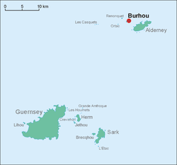 Burhou se află la nord-vest de Alderney.