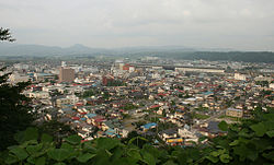Uitzicht op Ichinoseki-stad vanuit Tsuriyama Park  