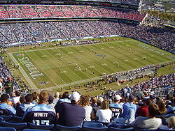 McNair hrál na tomto stadionu (LP Field) s týmem Tennessee Titans.  