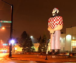 Het standbeeld van Paul Bunyan in Portland, Oregon.  