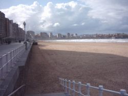 Stranden San Lorenzo i Gijón  