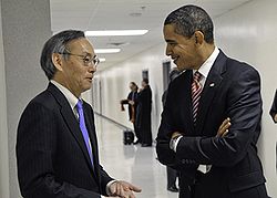 Steven Chu möter president Barack Obama den 5 februari 2009.