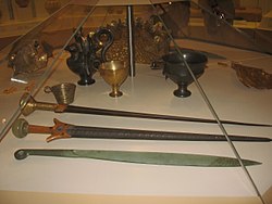 Săbii și cupe miceniene