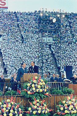 Billy Graham koos president Richard Nixoniga
