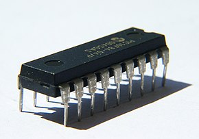 IC in DIP plastic housing. Older 8-bit microcontroller (PIC 16F84A) with writable EEPROM memory. The integrated circuit is not visible inside the plastic housing.