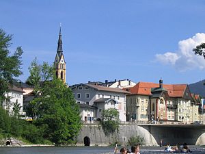 Bad Tölz z pohľadu od rieky Isar