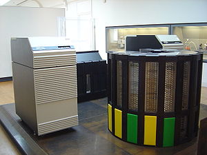 Cray-2, самый быстрый в мире суперкомпьютер с 1985 по 1989 год