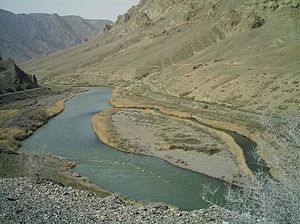 De rivier de Aras in de Iraanse grens met de autonome republiek Nakhchivan in Azerbeidzjan.  