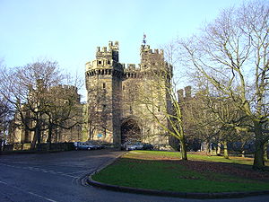 Lancaster Castle, waar de Samlesbury heksen in de zomer van 1612 werden berecht.