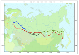 Linha Trans-Siberiana em vermelho; Linha Principal Baikal Amur em verde.