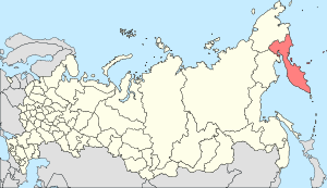 Het schiereiland Kamtsjatka in het verre oosten van Rusland. Het roze gebied is het Kamtsjatka Krai, dat ook een deel van het vasteland in het noorden omvat.