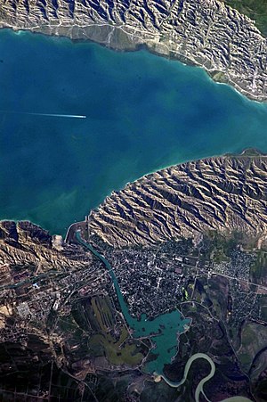 Mingachevir Reservoir gezien vanuit de ruimte.  