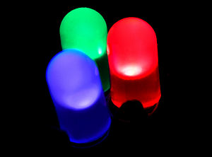 LEDs azuis, verdes e vermelhos.