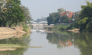 Wang-floden i staden Lampang  