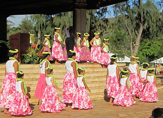 Hula dancers in Kapiʻolani Park