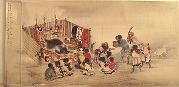 Ainu Iomante ceremonija (lāču sūtīšana). Japāņu ritumu gleznojums, ap 1870. gadu.