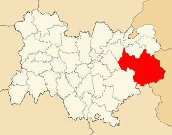 Auvergne-Rhône-Alpes 州のSavoie の Arrondissements（赤色）。