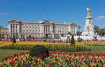 Buckingham Palace (2014) . 