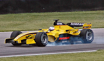 Karthikeyan blokkeert zijn remmen tijdens de kwalificatie van de Grand Prix van de Verenigde Staten 2005.  