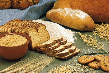 L'avoine, l'orge et certains produits alimentaires à base de grains céréaliers.