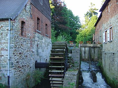 Braine-le-Châteaun vesimylly, Belgia (1200-luku).  